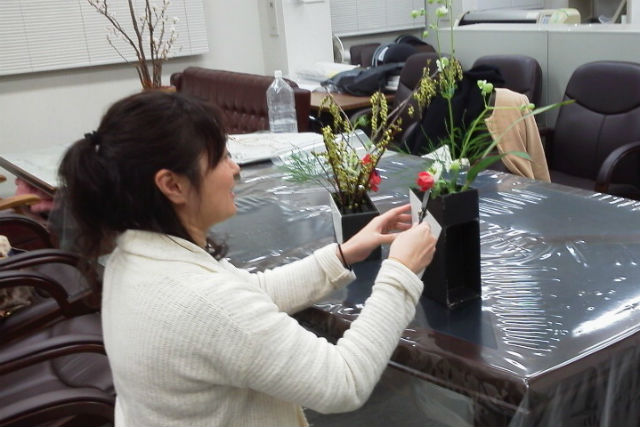 【宮城・仙台・生け花教室】指導歴25年以上の講師によるレッスン！初心者や男性も気軽にどうぞ 写真4