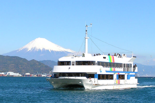 【静岡・クルージング】ブッフェ＆クルーズ＆ちびまる子ちゃんランドがセットに！富士山眺望クルーズ 写真4