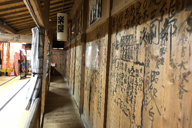 【岐阜・中津川市・伝統文化体験】明治にタイムスリップ「かしも明治座」舞台裏ツアー 写真7