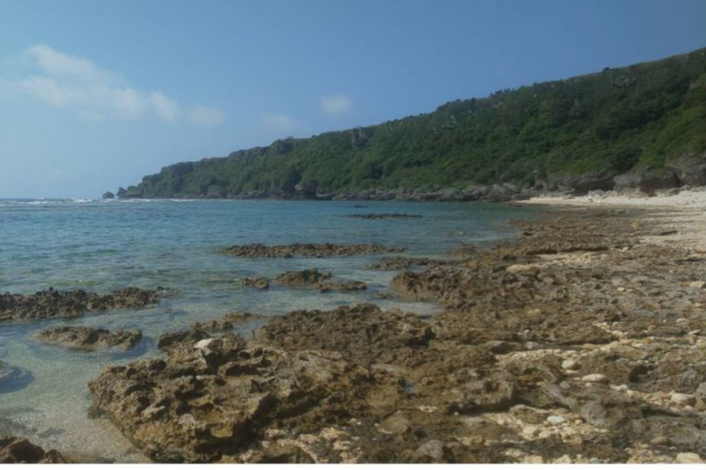 【沖縄・南部・シーカヤック】沖縄本島ほぼ最南端！「秘密のビーチ・シーカヤック」2人乗りカヤックでゆったり90分！フライト直前までOK。2名様から実施。ファミリー・カップルにおすすめ！ 写真8