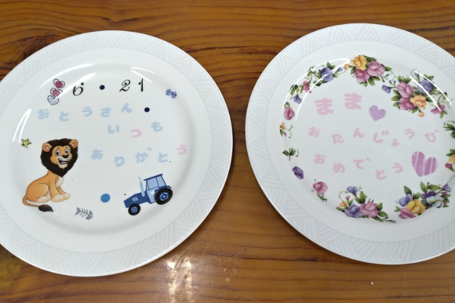 【名古屋・ポーセリンアート】名古屋駅より徒歩4分！転写紙貼り放題+メッセージを書いてプレゼントしよう！（2個制作） 写真7