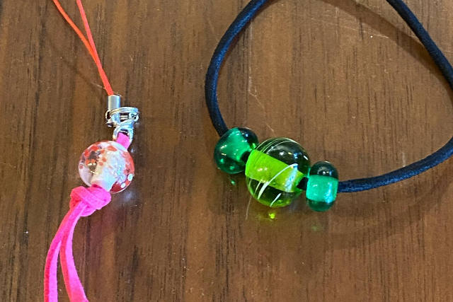 【北海道・帯広市・とんぼ玉】ヘアゴムやネックレスに加工できる！オリジナルとんぼ玉作り♪ 写真4
