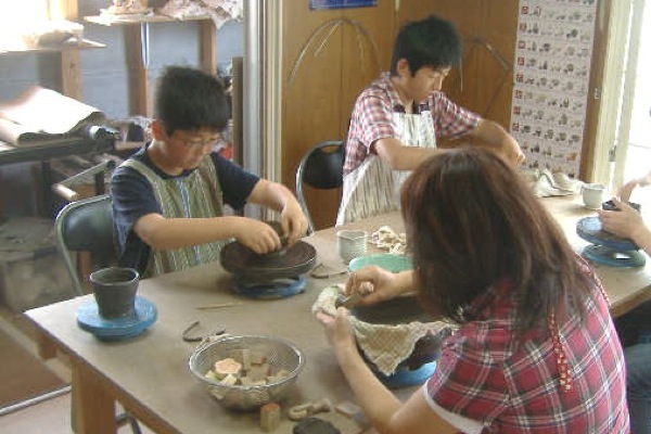 【宮城 富谷市・手びねり・90分】粘土1kgゆっくり自由に作れる陶芸体験。観光施設「とみやど」にて。手びねり90分プラン 写真7
