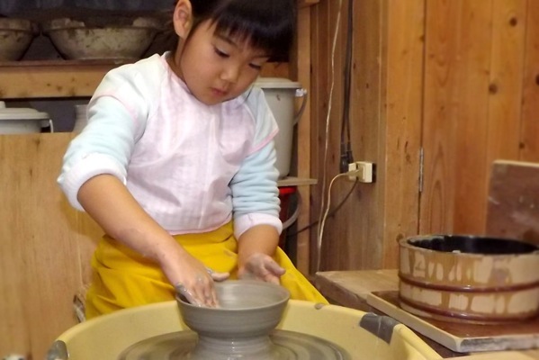 【期間限定ポイント10%還元！栃木・那須・陶芸・ 電動ろくろ 】 気分は本物の陶芸家！土の感触が楽しい電動ろくろプラン 写真4