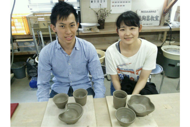 【埼玉・蕨・電動ろくろ】2個焼成可！蕨（わらび）駅徒歩5分！湯のみやお茶碗を作ろう！人気の電動ろくろで本格陶芸体験