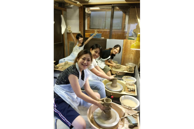 【期間限定ポイント10%還元！奈良・陶芸教室】たっぷり3kgの土を使える！電動ろくろ体験プラン 写真7