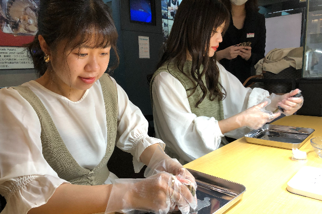【三重・伊勢志摩・アクセサリー手作り体験】アコヤ貝から真珠を取り出してアクセサリー作りができるお勧めプラン（※要別途金具代） 写真2