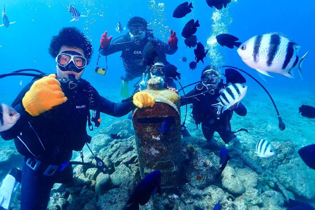 【沖縄・青の洞窟・体験ダイビング】青の洞窟と熱帯魚の餌付け満喫！完全貸切！大人気GoPro写真＆動画無料★ 激レア！地元沖縄人ガイド★ 写真7
