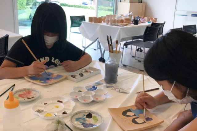 【山口・絵付け体験】自分だけの器が簡単に完成！萩焼絵付け体験 写真4