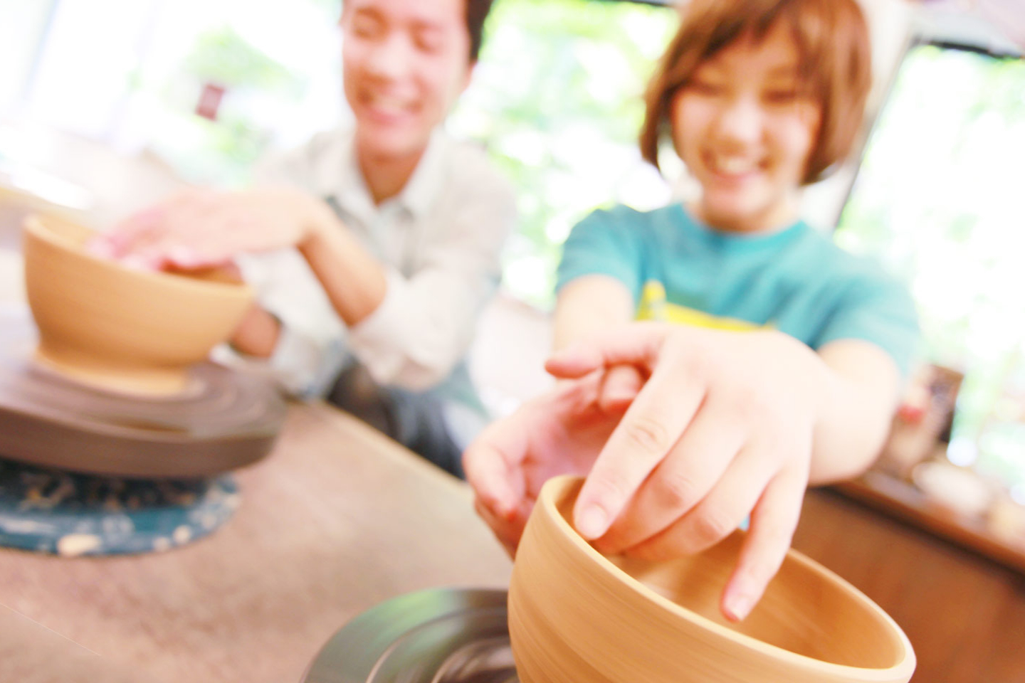 【難波・手びねり】挑戦派？癒し派？アート派？手回しロクロで陶芸トリップ♪お一人様・女性同士・カップル・ファミリーに 写真6