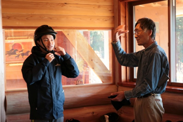 【茨城・乗馬】ビギナーさんOK！基本を楽しく学べる馬場内乗馬体験 写真8