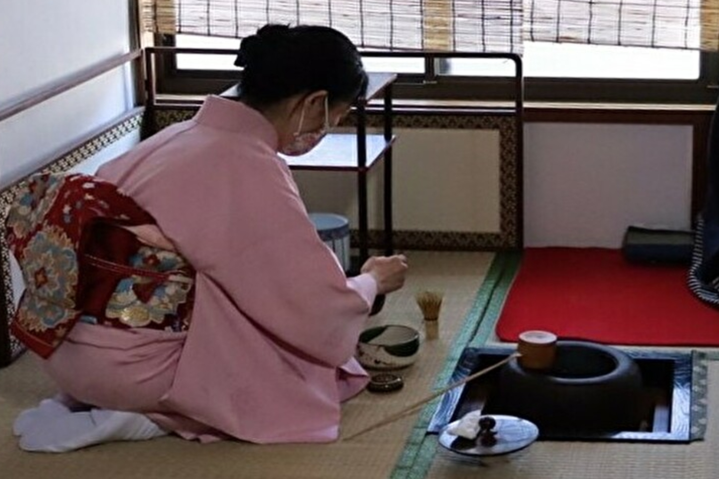 【京都府・京都市・茶道体験】日本文化教室 資格のある茶道家による稽古 写真4