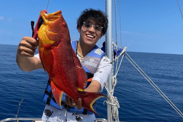 【沖縄・糸満・海釣り】沖縄の最高級魚を狙おう！手ぶらで大物釣り体験2時間 写真7
