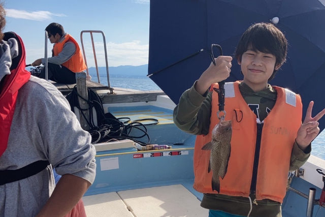 【鹿児島県・鹿児島市・船釣り】お子様連れも大歓迎！錦江湾でゆったり船釣りプラン 写真3
