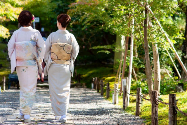 【京都府・京都市・着物レンタル】シルクの着物で京都の街を散策！Agaruプラン 写真6