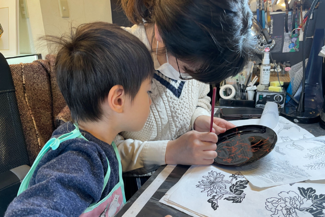 【東京・品川・伝統工芸】江戸時代から続く宿場町・品川宿で蒔絵体験！皿or茶碗1個 写真4