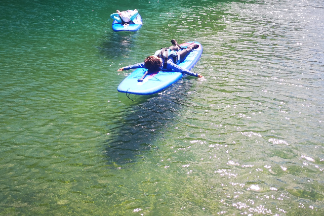 【和歌山・古座川・SUP】大自然をとことん満喫！テントサウナ＆SUP体験 写真6
