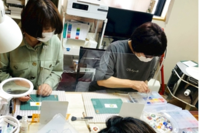 【愛知・名古屋・ガラス細工】2種類作れる！初心者向けガラスアクセサリー制作体験 写真4