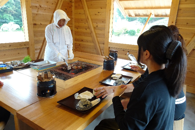 【三重・伊勢志摩・海女小屋】（2名様専用）海女さんと話せて獲れたて魚介が楽しめる♪基本コース 写真6