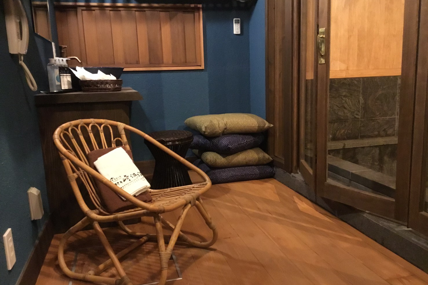 現地観光プラン レジャーチケット 定期観光バス Goto 神奈川 鎌倉 日帰り温泉 温泉貸切家族風呂 伝統のビーフシチューを堪能 ゆったりプラン