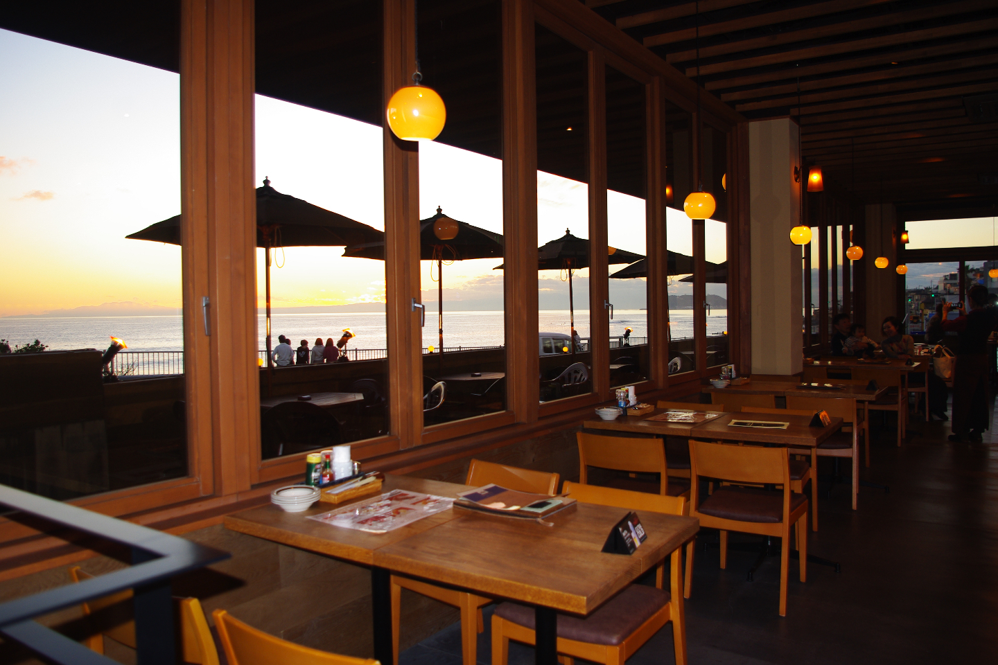 現地観光プラン レジャーチケット 定期観光バス Goto 神奈川 鎌倉 日帰り温泉 温泉貸切家族風呂 伝統のビーフシチューを堪能 ゆったりプラン