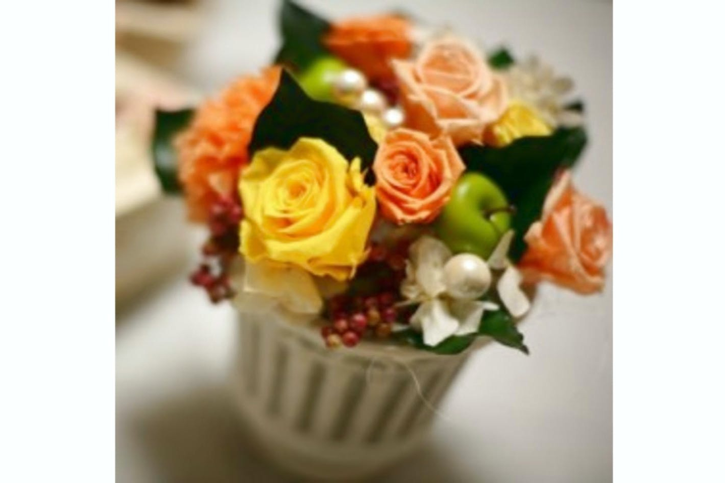 【熊本・中央区・フラワーアレンジメント】手ぶらでも楽しめる！季節の花を使ってブリザアレンジメント体験 写真2