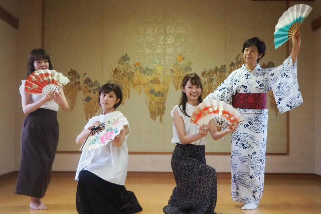 【福岡・福岡市・日本舞踊】和心を日本舞踊の世界を通して感じてみませんか？（2時間プラン） 写真5