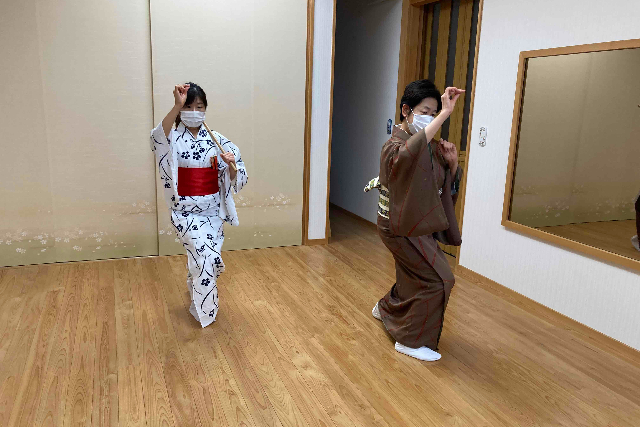 【福岡・福岡市・日本舞踊】和心を日本舞踊の世界を通して感じてみませんか？（2時間プラン） 写真4