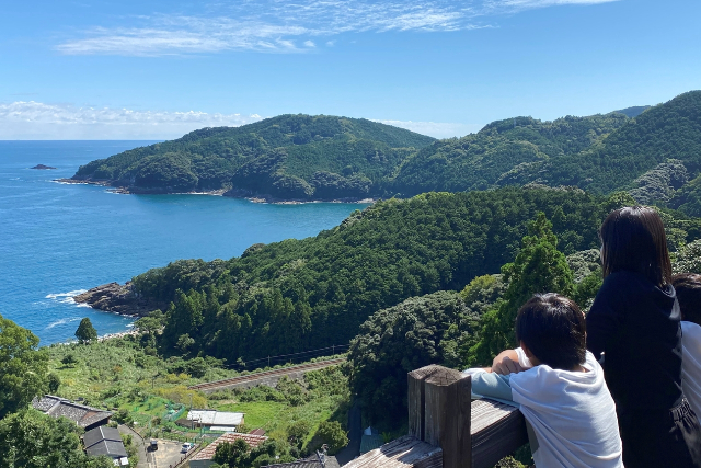 【三重・熊野・ピザ作り体験】記念日のお祝いに最適！絶景のテラスを貸し切って本格ピザ焼き体験 写真5