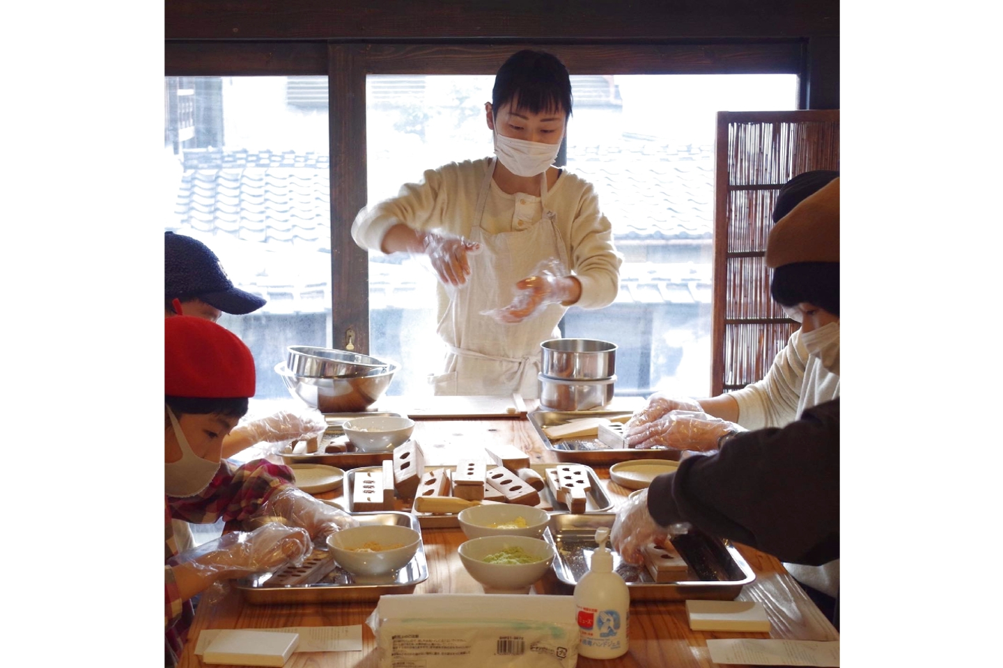 【大阪府・大阪市・和菓子教室】ほっこり愛らしい。和三盆の干菓子作り（10個） 写真6