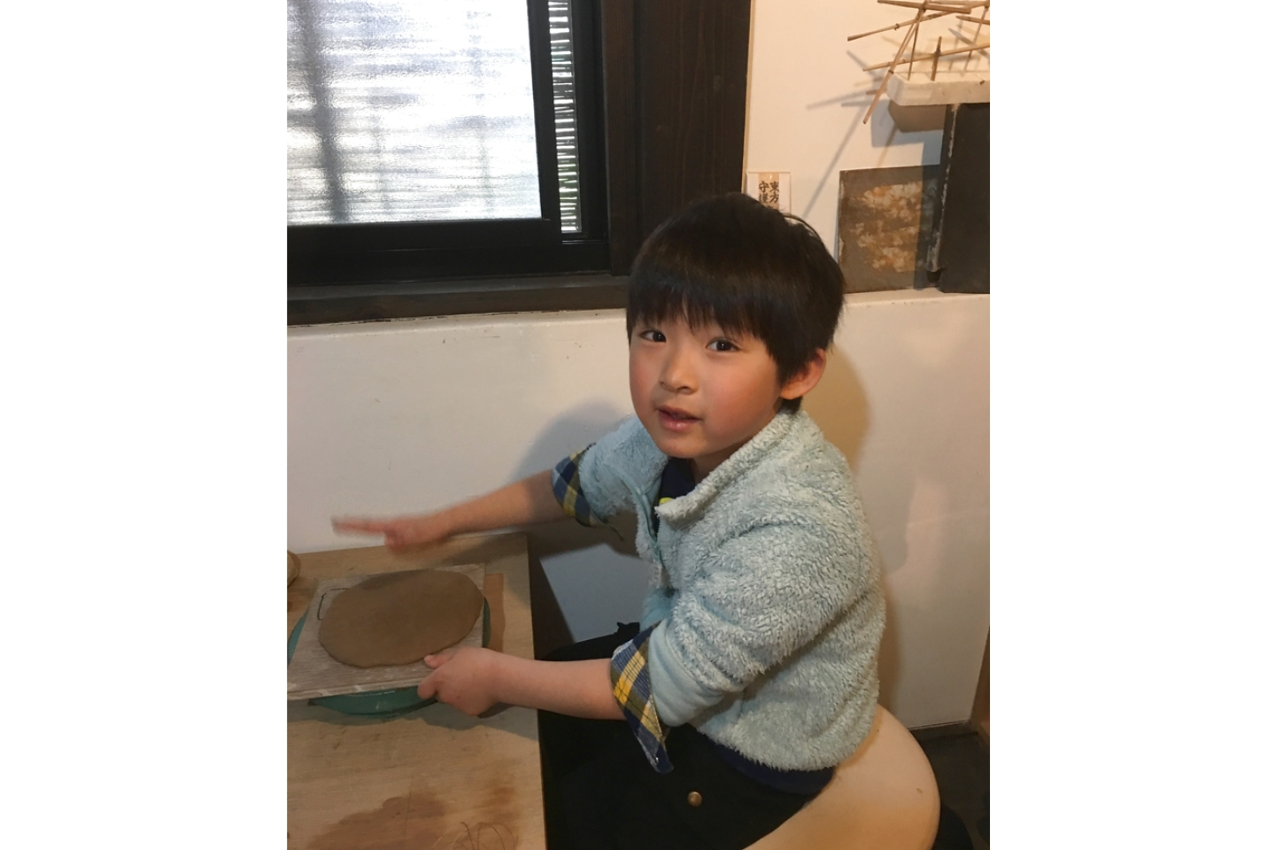 【静岡・賀茂・手びねり】絵や柄も自分好みにできる陶芸体験！魚皿or角皿（1個） 写真6
