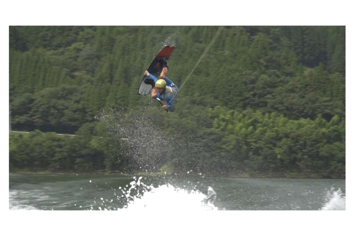 【福岡・福津・ ウェイクボード】真っ青な福津の海で満喫！ウェイクボード体験 写真6