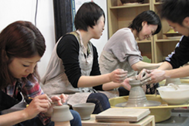 【東京・広尾・手びねり】初心者でも簡単に作れる！手びねりで陶芸体験　陶器1‐3個 写真8