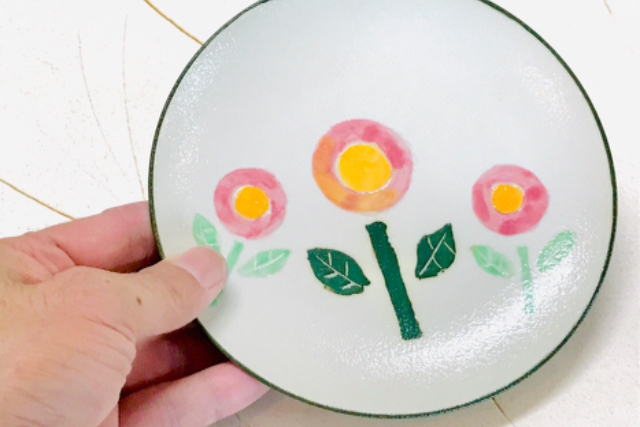 【宮崎・小林・絵付け】小さなお子様もOK！自由に楽しむ陶芸絵付け体験（1個） 写真8