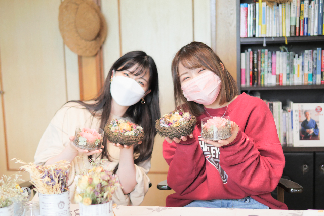 【北海道・津別・手作りキャンドル】ドライフラワーを添えて作るエッグキャンドル 写真5