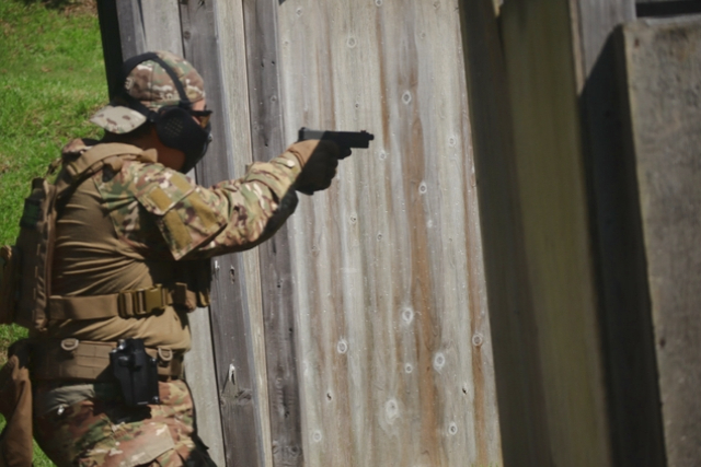 サバイバルゲーム ペイントボールの予約 日本旅行 オプショナルツアー アクティビティ 遊びの体験予約