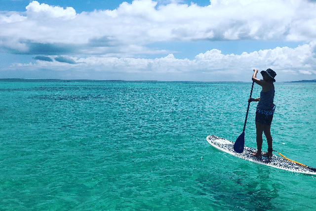 【沖縄・国頭村・SUP】朝陽を浴びて元気になろう！鏡地ビーチであさイチSUP 写真5