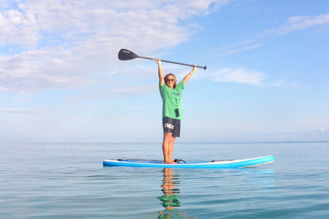 【沖縄・国頭村・SUP】朝陽を浴びて元気になろう！鏡地ビーチであさイチSUP