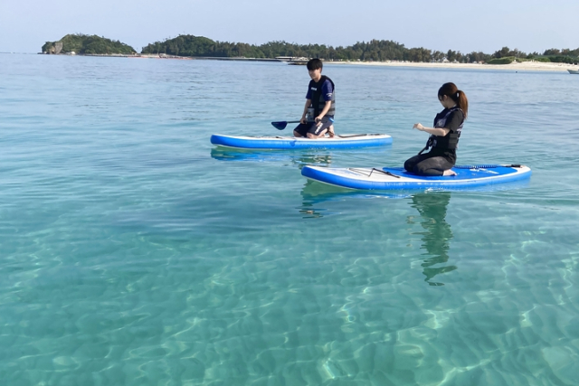【沖縄・国頭村・SUP】朝陽を浴びて元気になろう！鏡地ビーチであさイチSUP 写真3