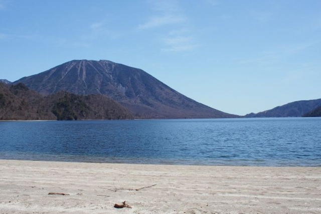 【栃木・日光・ハイキング】湖畔の浜辺を目指そう！西ノ湖・千手ヶ浜ハイキングプラン 写真2