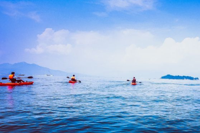 【やっぱ広島じゃ割(地域観光支援分)適用プラン｜広島市・カヤック】似島でのんびり。カヤックで釣りを楽しもう（3～4時間）