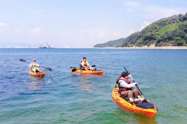 【やっぱ広島じゃ割(地域観光支援分)適用プラン｜広島市・カヤック】似島でのんびり。カヤックで釣りを楽しもう（3～4時間） 写真3