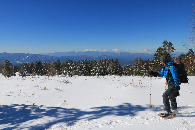【長野・茅野・スノーシュー】​北八ヶ岳・縞枯山に登る！スノーシュートレッキング 写真3