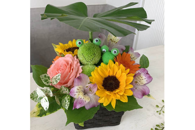 【埼玉・さいたま・フラワーアレンジメント】花風水でつくる生花のアレンジメント体験 写真4