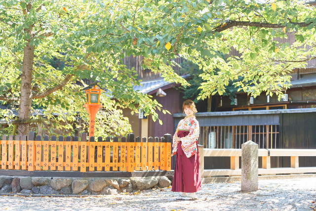 【京都府・京都市・ロケーションフォト】風情ある京都東山でプロが撮影！袴プラン 写真2