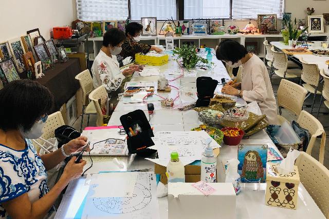 【大阪府・大阪市・ガラス細工】心が和む美しい色彩を楽しもう！グラスアート（1個） 写真4