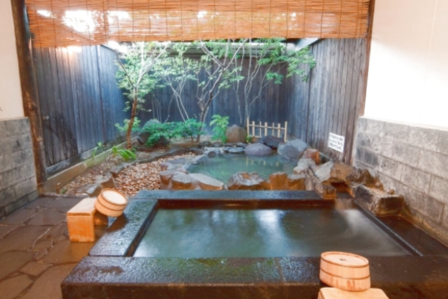【熊本県・熊本市・日帰り温泉】家族みんなで温泉気分が楽しめる！貸切風呂（3名） 写真3