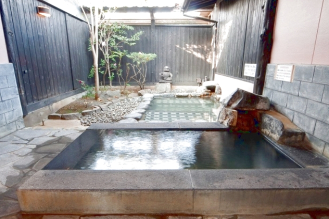 【熊本県・熊本市・日帰り温泉】家族みんなで温泉気分が楽しめる！貸切風呂（3名） 写真4