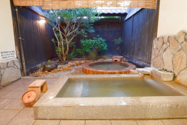 【熊本県・熊本市・日帰り温泉】家族みんなで温泉気分が楽しめる！貸切風呂（3名） 写真2
