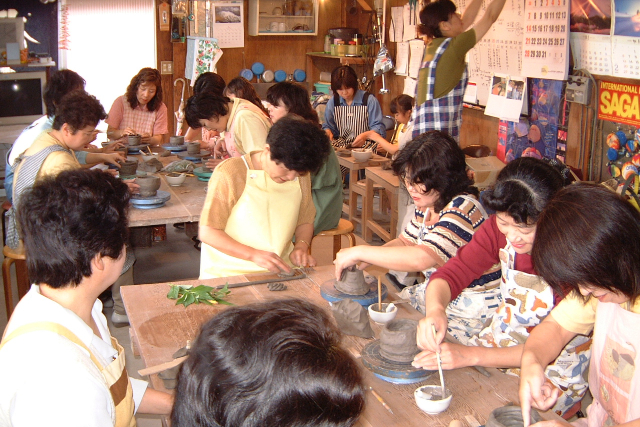 【富山・南砺・手びねり】やさしく味わい深い器が作れる！手びねり体験（1個） 写真5